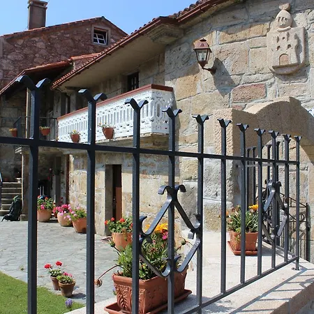 Casa Raul Lires