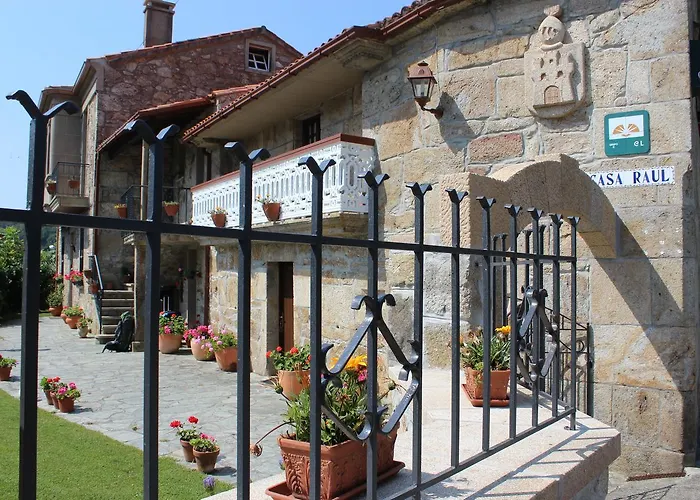 Casa Raul Лирес