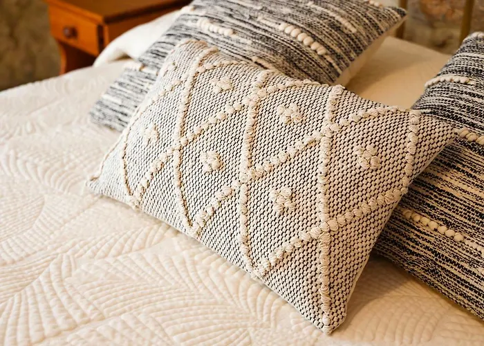 Casa Raul Konukevi Lires