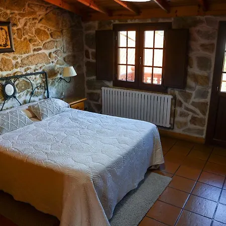 Casa Raul Pensionat Lires